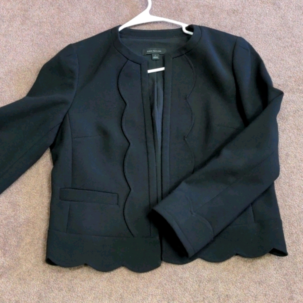 Ann Taylor Scalloped Black Blazer S